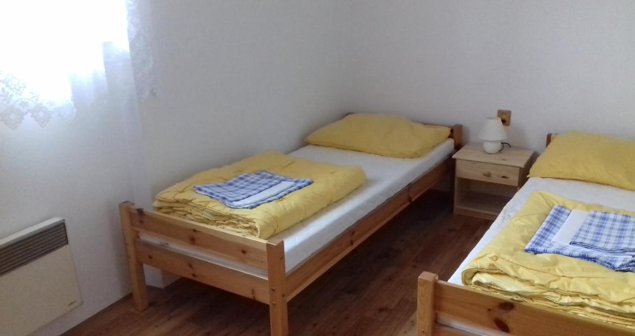 אפרטהוטל Veselí nad Lužnicí Blatsky Dvur מראה חיצוני תמונה
